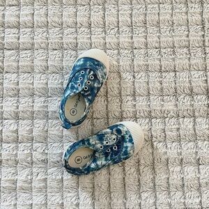 Cat and Jack Toddler Sneakers